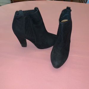 black booties